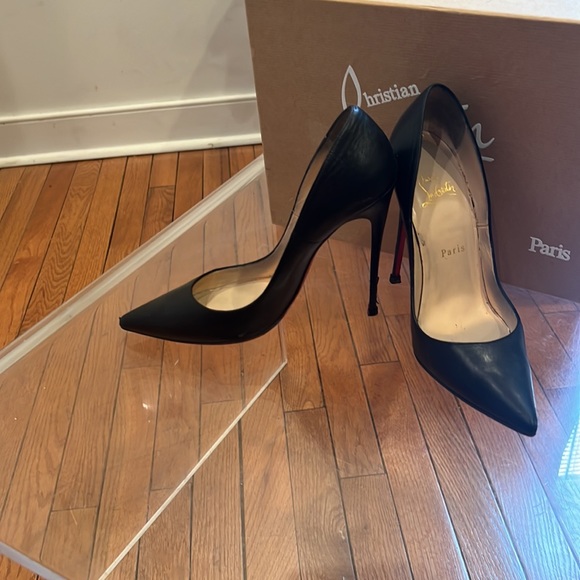 Pumps - Picture 2 of 4